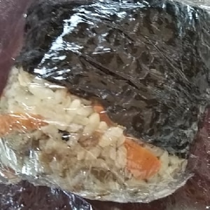 椎茸の旨味たっぷり！炊き込みご飯